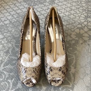 BRAND NEW, Never worn!! Michael Kors snakeskin pattern leather peeptoe heels